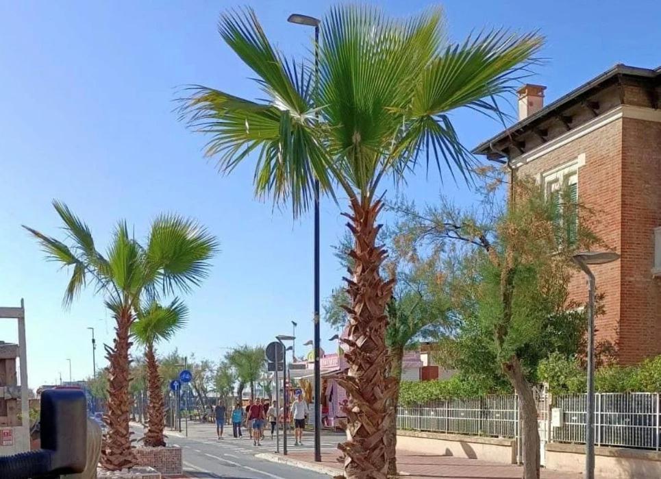 Appartamento In Villa Pesaro Kültér fotó